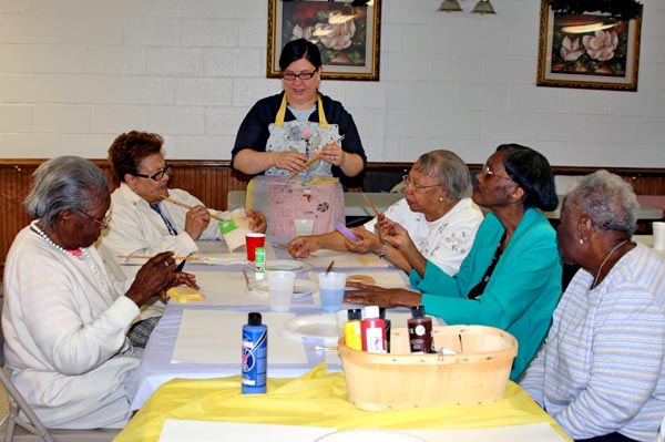 image of volunteers working at project